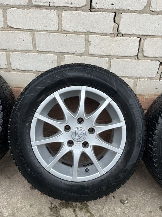 Комплект дисків з резиною r15