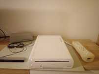 Konsola Nintendo Wii U + super Mario Bros U