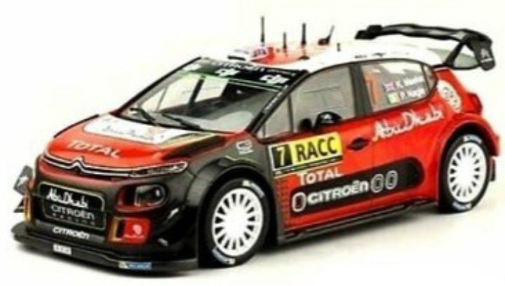 Dwa modele samochodów.Fird Fiesta i Citroen C3