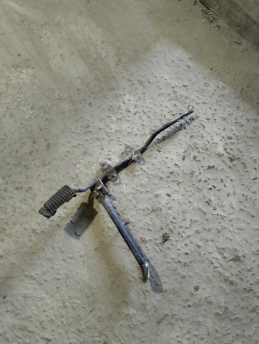 Продам підножки водія на альфа дельта