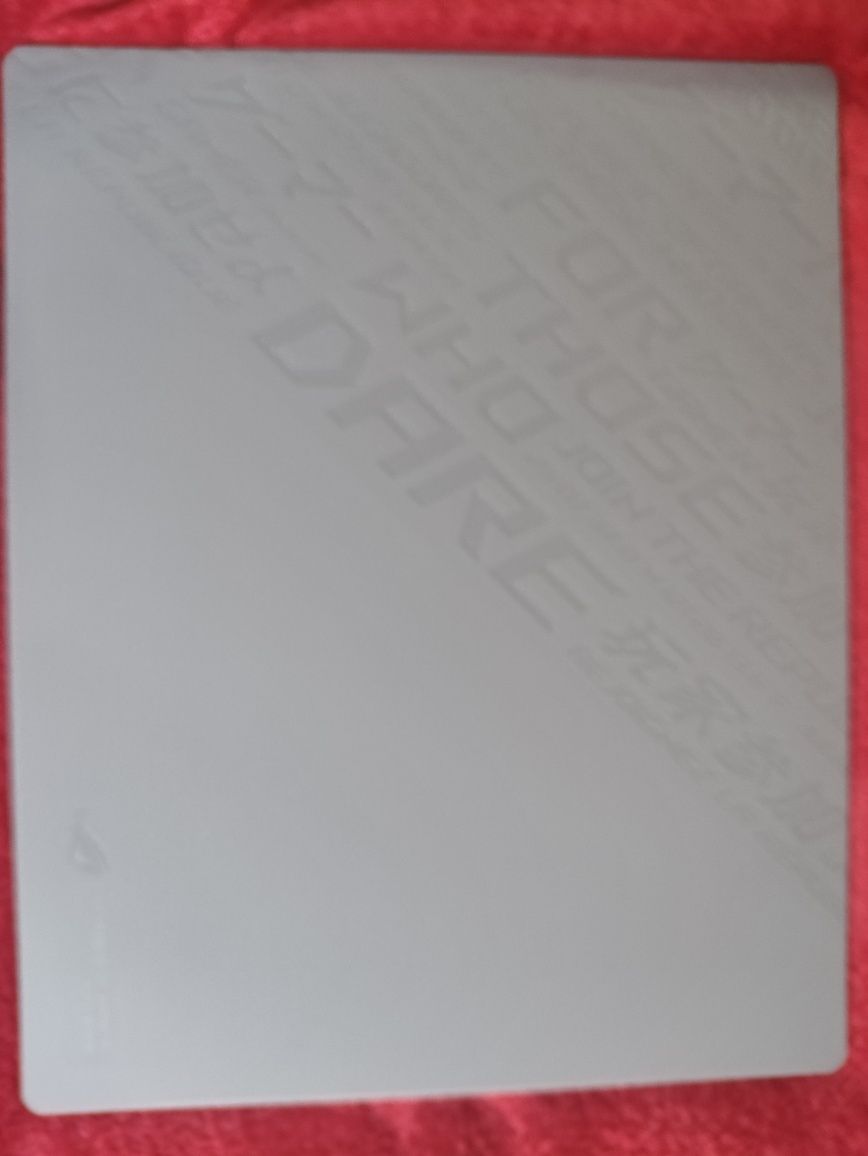 ASUS ROG Moonstone Ace L – szklana podkładka, stan idealny + pudełko +