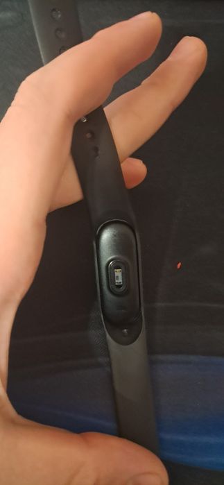 Продам два Mi Band3 + Годинник Skmei в подарунок