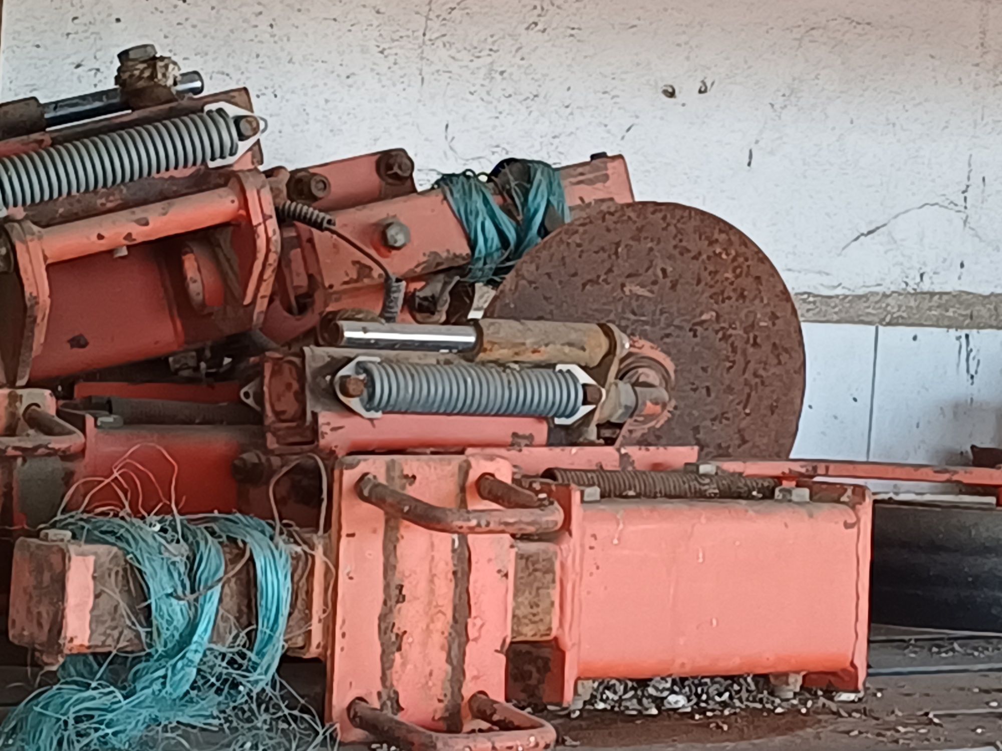 Vendo Plantador Ferrari em bom estado