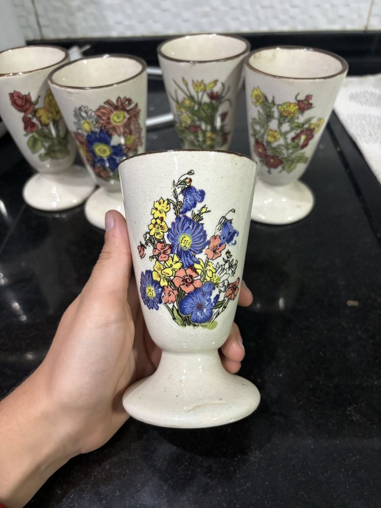 Conjunto de copos de flores