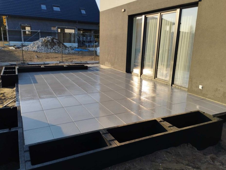 Brukarstwo, kostka brukowa, tarasy, glebogryzarka separacyjna, ogrody