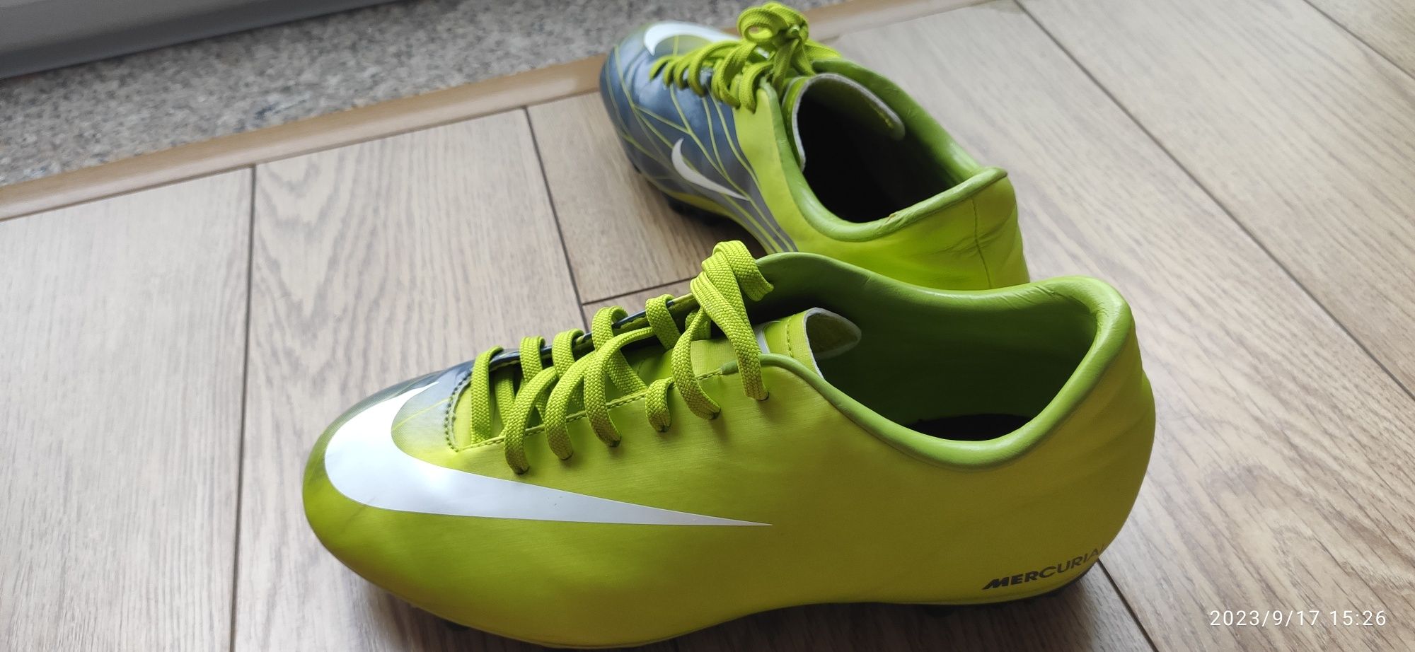 Chuteiras Nike Mercurial N39