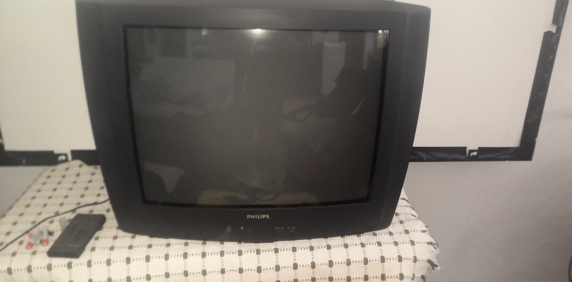 Televisor Philips estado impecável