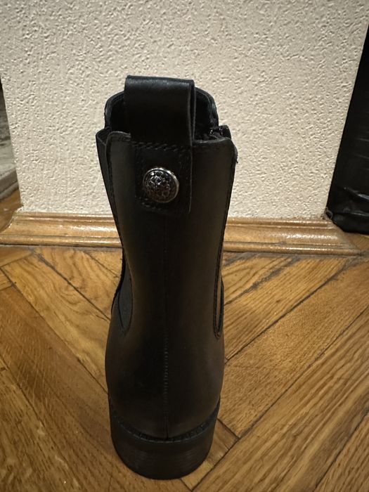 Жіночі демісезонні ботинки