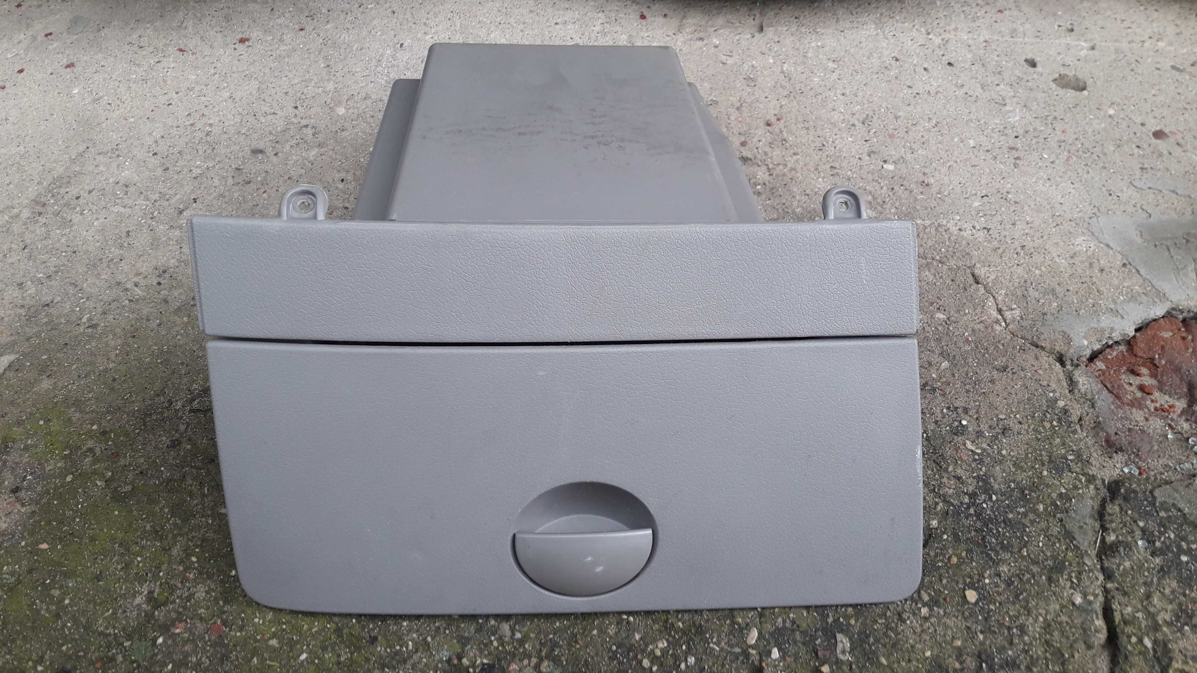SCHOWEK W DESKĘ do Fiat Panda II pasuje od 03 do 12 r.