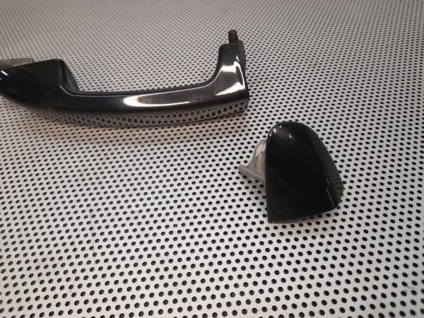 Puxador porta trás esquerdo VOLKSWAGEN Passat (3C2)