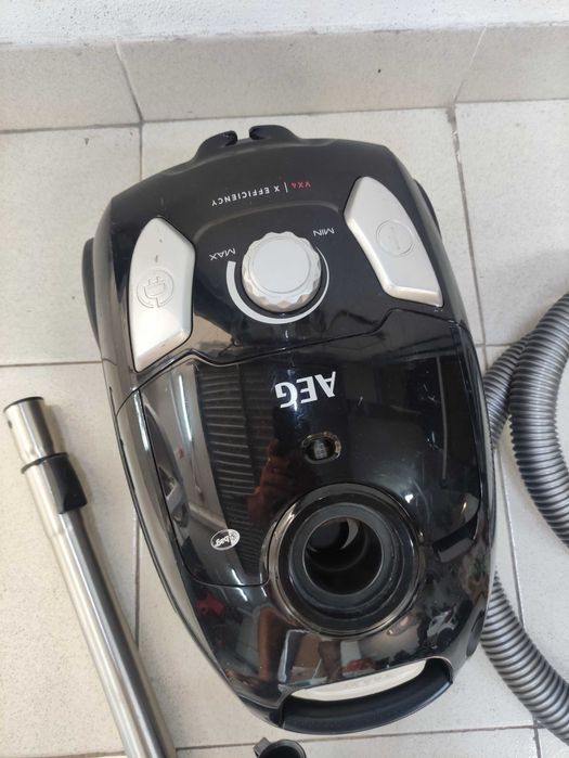 Aspirador de saco AEG VX4 - DP25