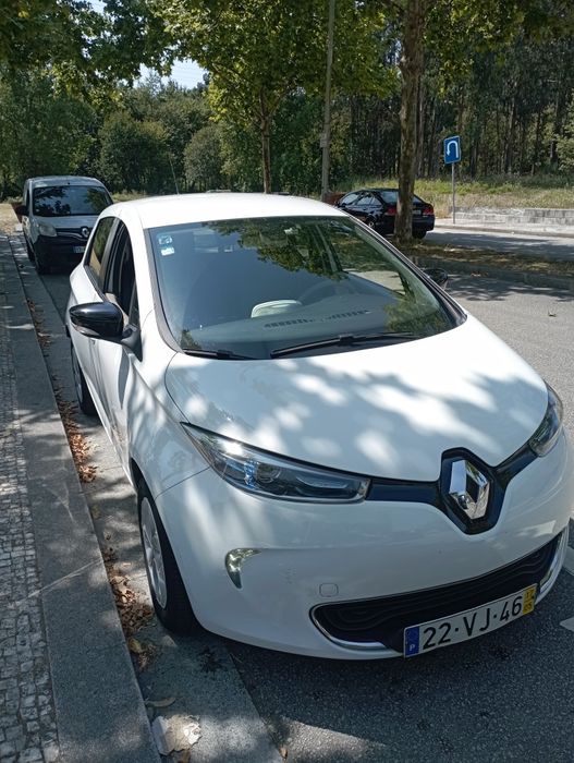 Renault Zoe Life 22kw, com bateria própria,.