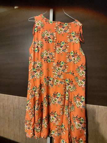 Sukienka w kwiaty krótki rękaw 44 rozmiar