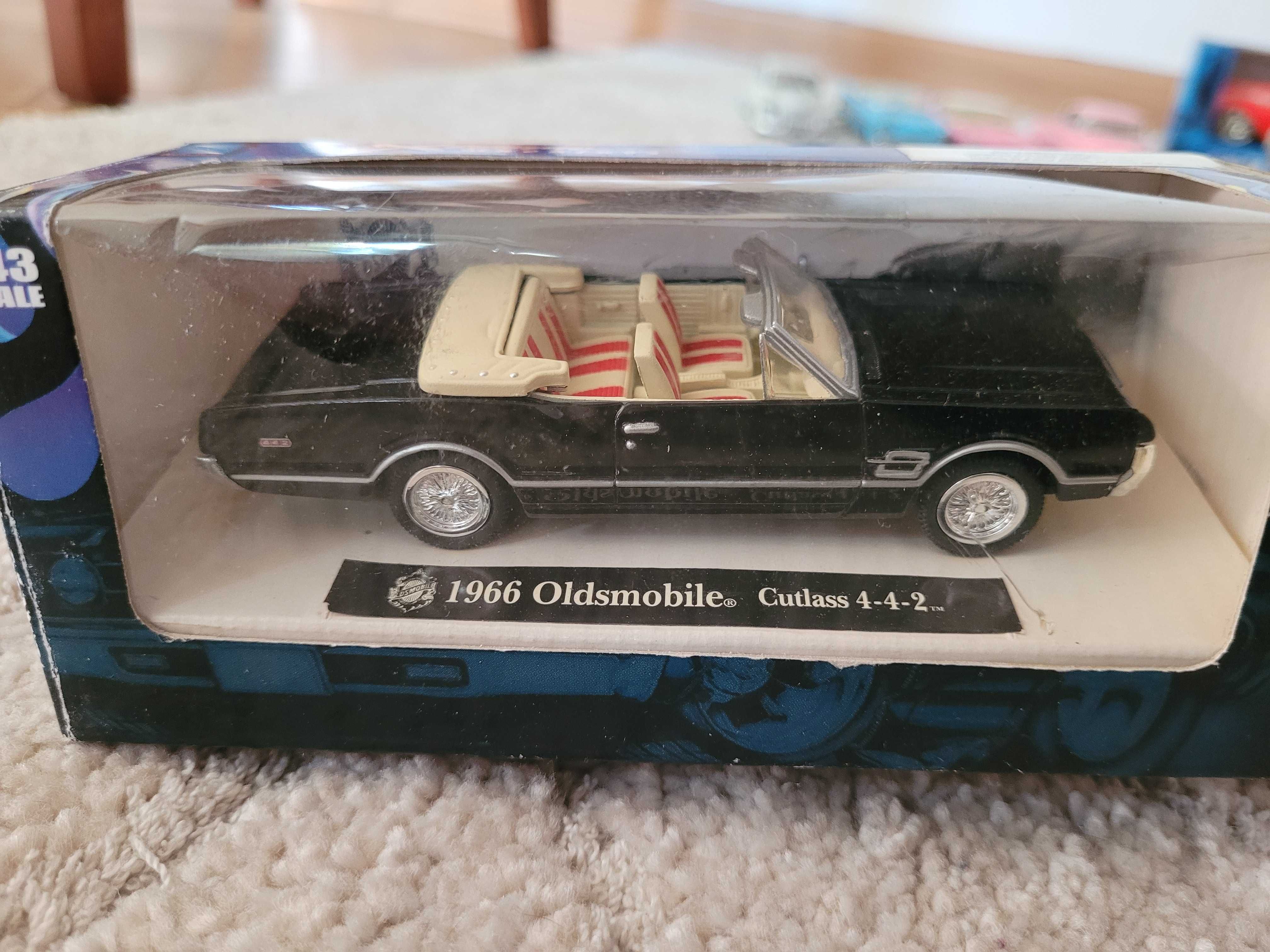 Oldsmobile CUTLASS 4-4-2 z roku 1966