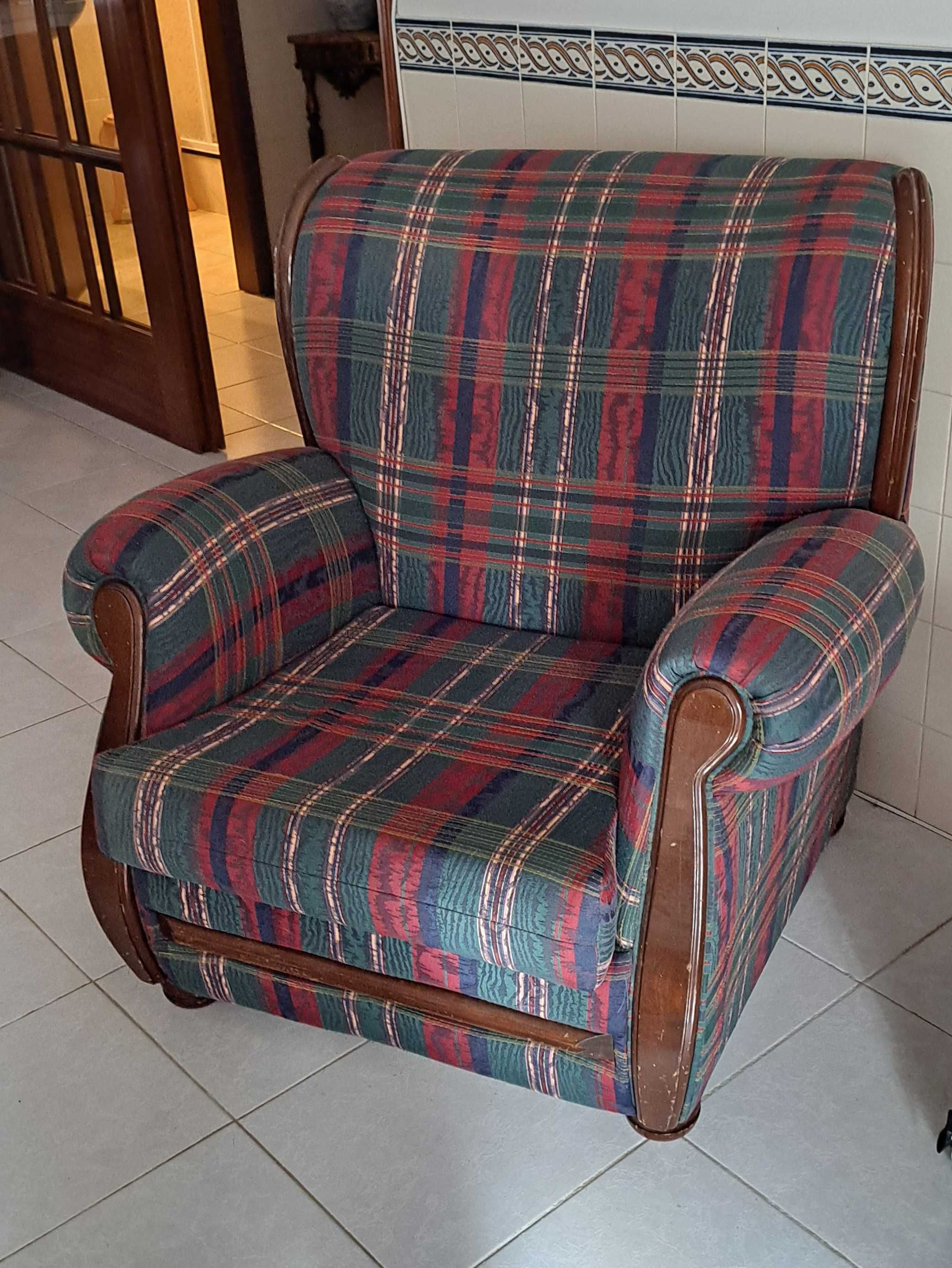 Conjunto de 3 sofás, ótimo estado