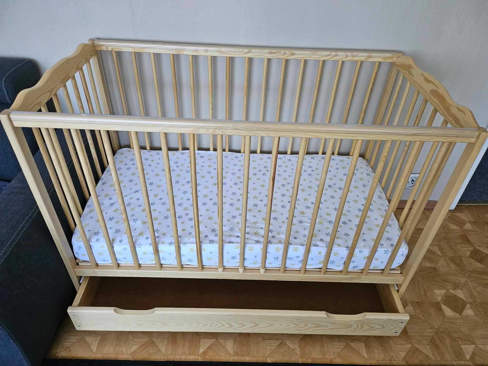 Łóżeczko dziecięce 120×60 drewniane z szufladą + materac