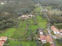 Terreno com ruína para construção em Serpins.