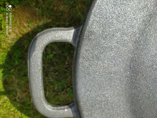 Patelnia żeliwna z pokrywą na ognisko 50 cm najwyższa jakość Żeliwiak