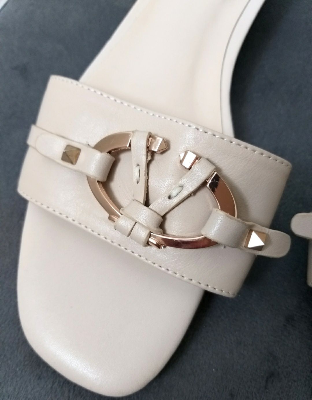 Шлепки босоножки Valentino