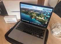 Macebook 13 laptop