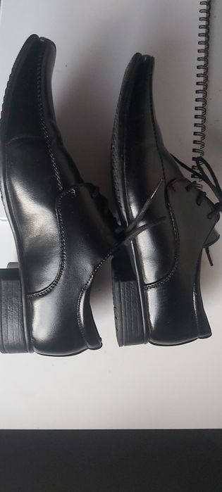 Buty do komunii dla chłopca r. 35