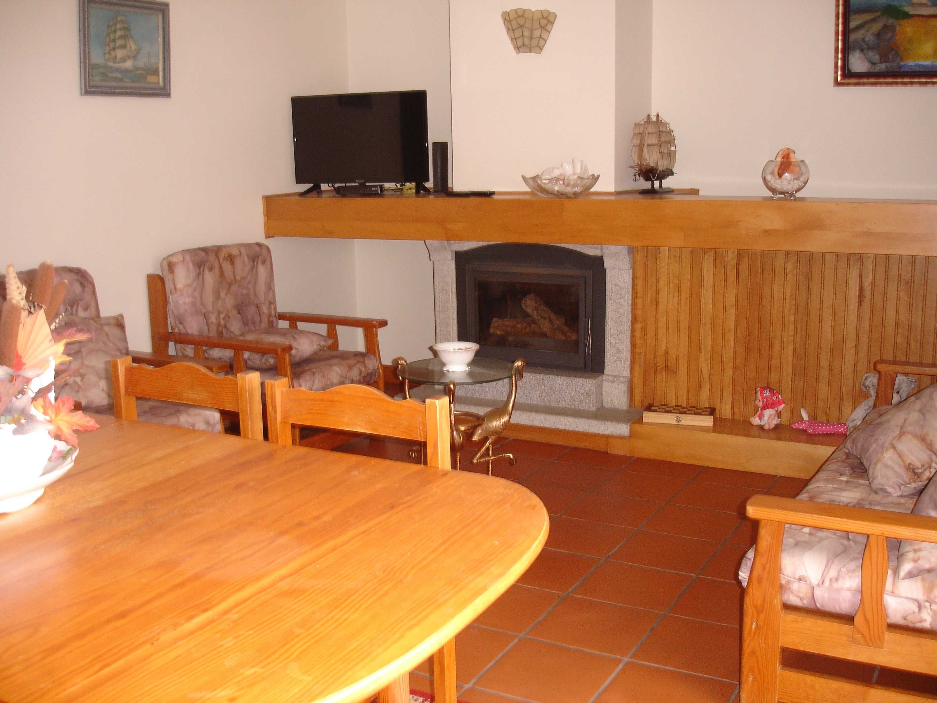 Praia da Barra - Aveiro: arrenda-se apartamento para férias em Agosto