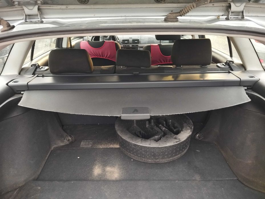 Toyota Avensis T25 Lift 2.0 D4D Kombi 2008r.Roleta bagażnika.