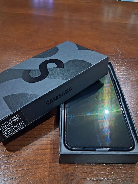 Samsung  galaxy s22.