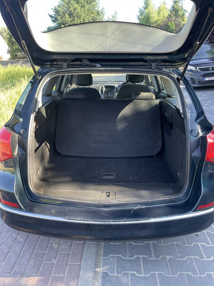 Opel Astra J 2014r 1.6cdti maska zderzak pas przedni