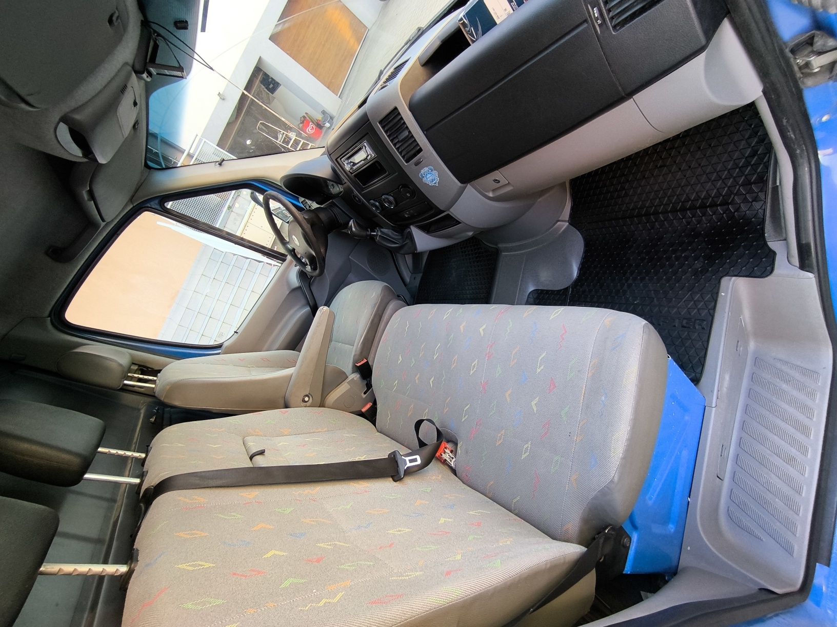 VW Crafter 2011r. L2H2 2,5 TDI 109km Klimatyzacja SuperStan SuperAuto