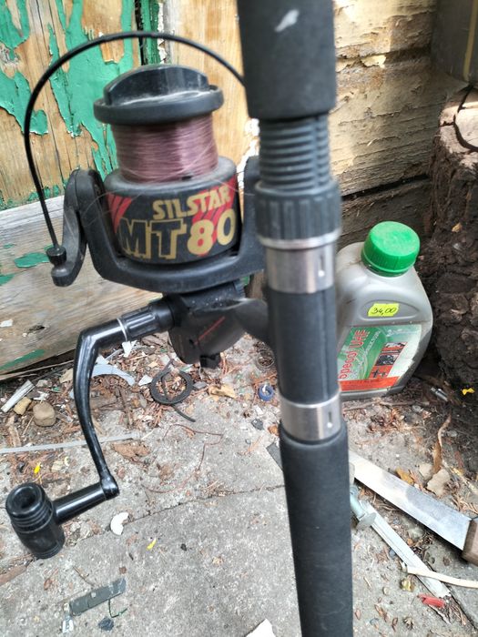 Niekompletna wędka z kolowrotkiem