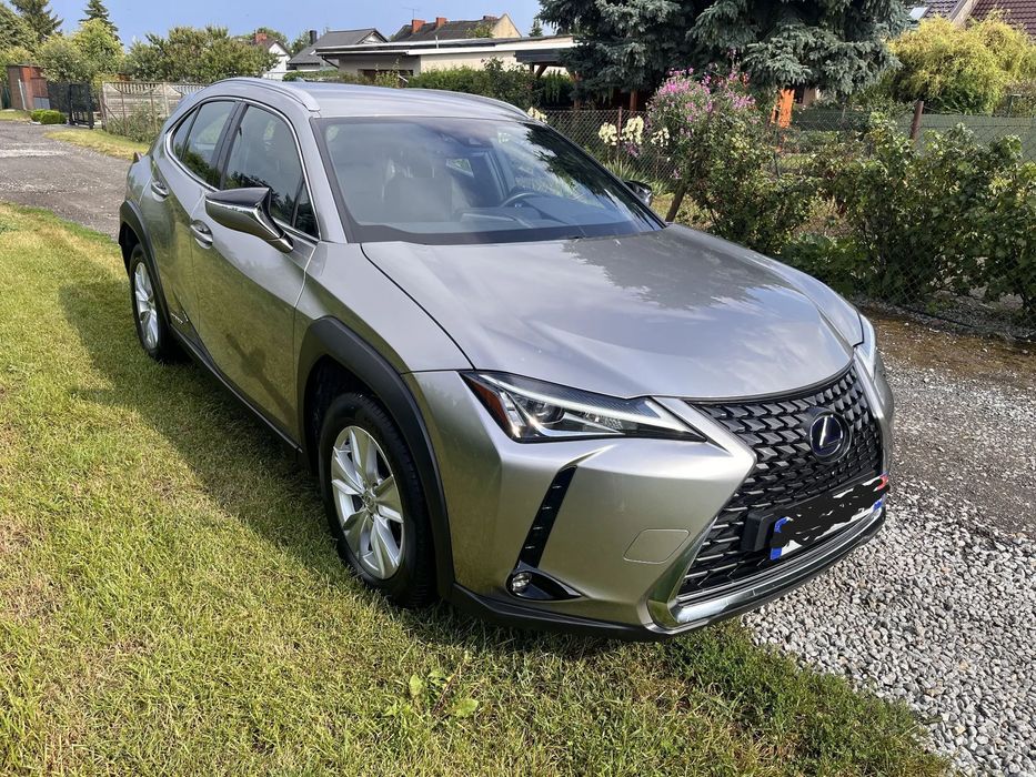 Lexus UX 184KM bezwypadkowy klimatronic f-ra vat 23%