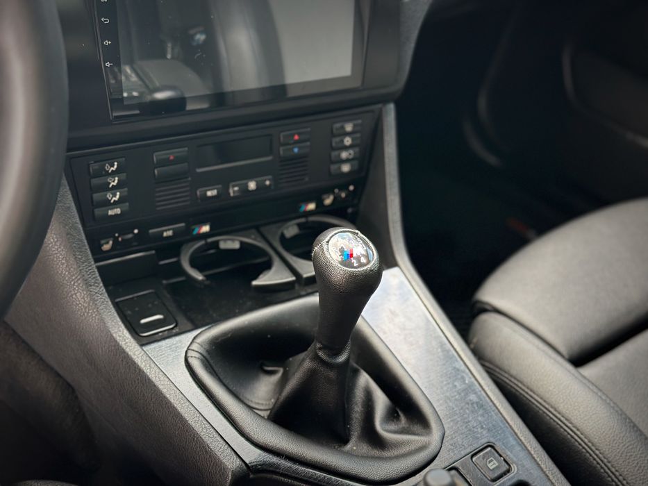BMW E39 528i МКПП