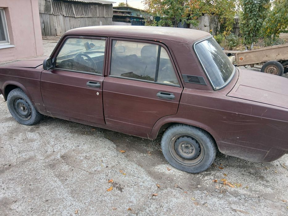 Продам Жигули 2105