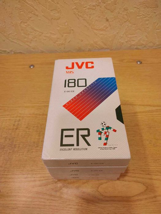 Відео Касети JVC Е-180 ЕR виробництво Німеччина.  Висилаю.