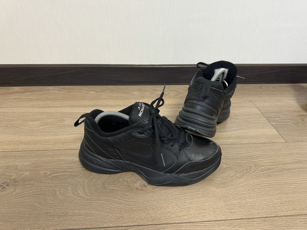 Кросівки Nike Air Monarch 43 розмір