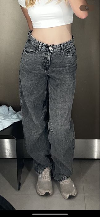 Baggy jeans house