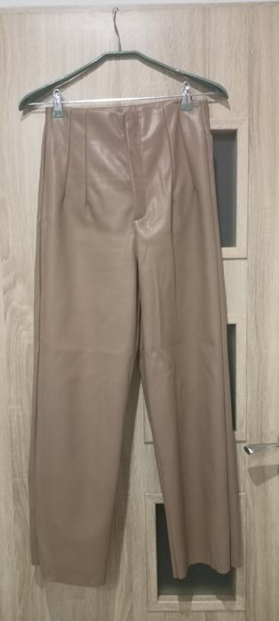 Cudne spodnie imitacja skóry