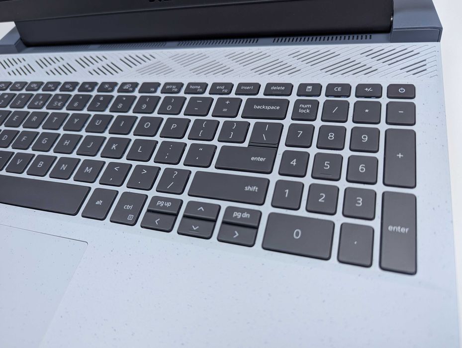 LAPTOP GAMINGOWY Dell G15 RTX 3050 Ryzen 5 5600H 120 hz