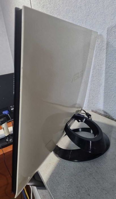 Телевізор монітор 21.5" Asus ML228H б/в