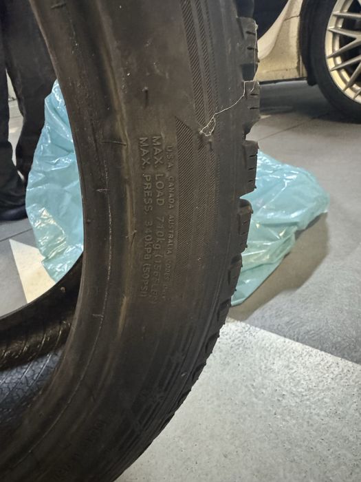 Opony zimowe Hankook winter 235/40/19