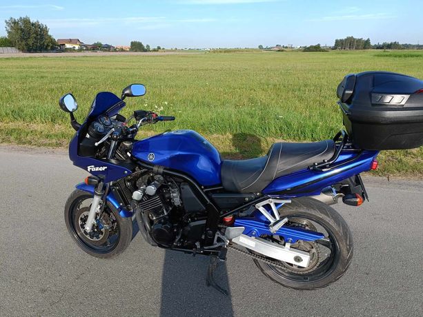 Motocykl Yamaha fazzer 600