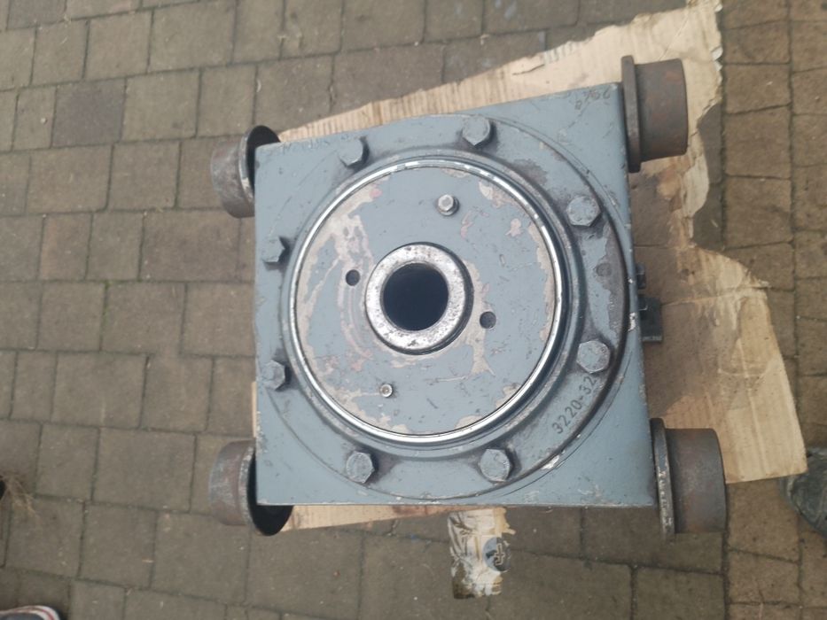 Podnośnik kanałowy Britz