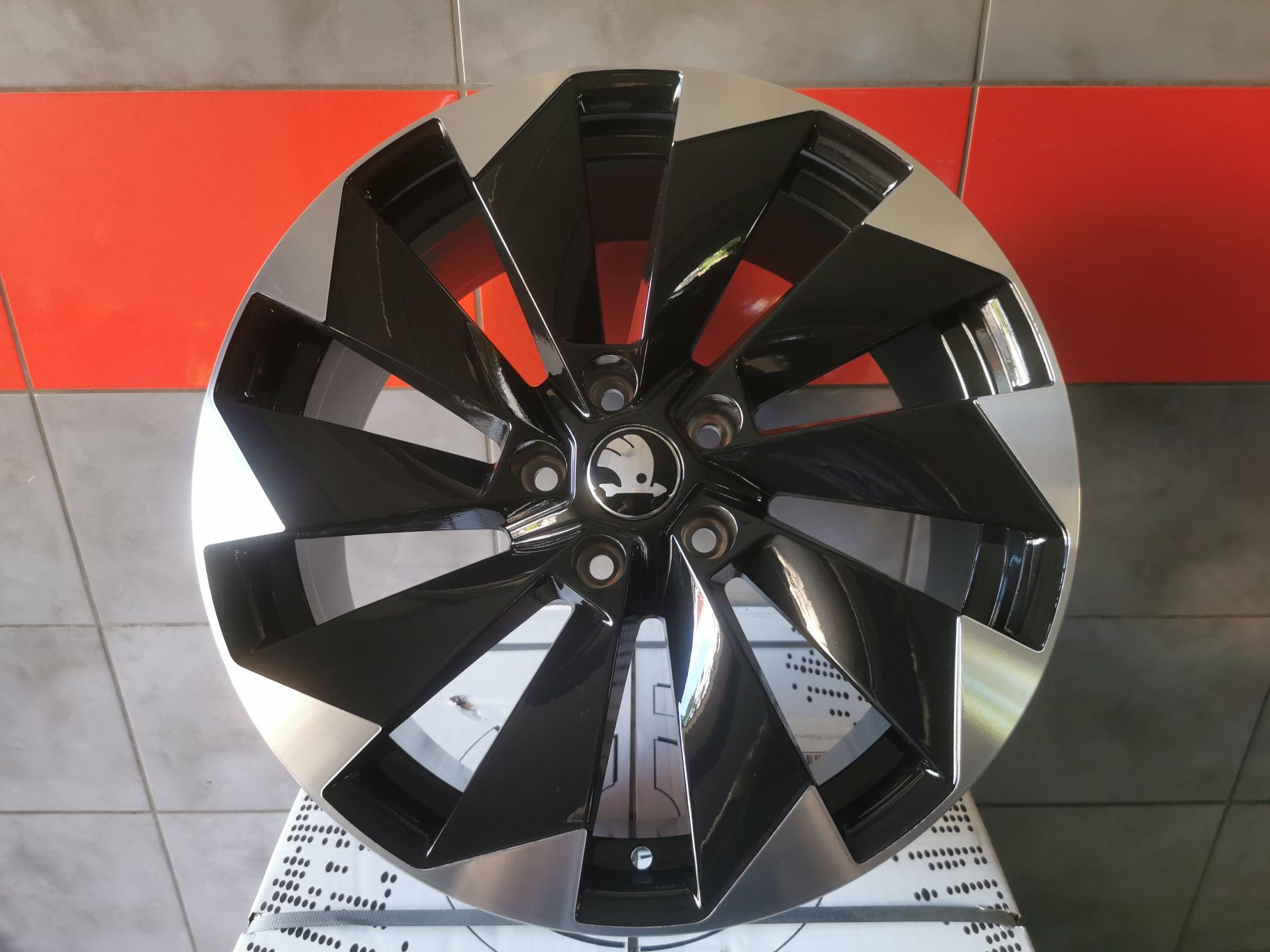 NOWE! FELGI 18" 5x112 Skoda VRS RS Superb Octavia Kodiaq VW Passat CC