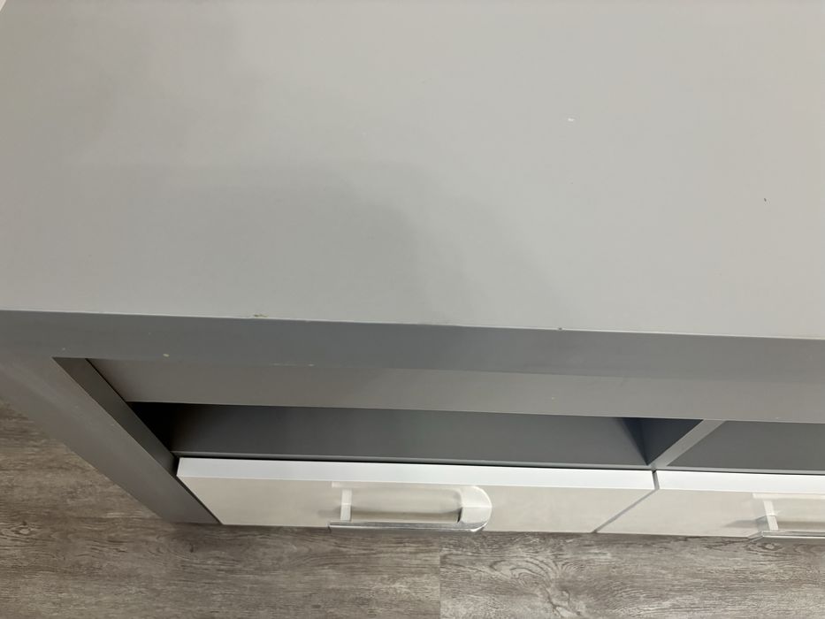 Szafka  RTV  z szufladami 140cm