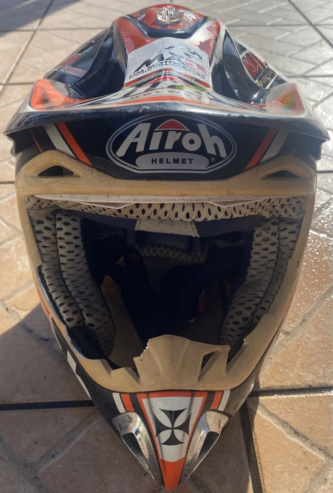 Capacete Airoh Motocross