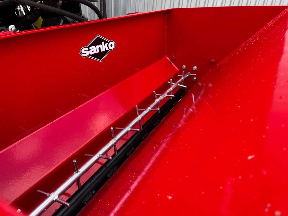 Posypywarka komunalna soli pasku samozaładowcza Nowa 120 cm Do ciągnik