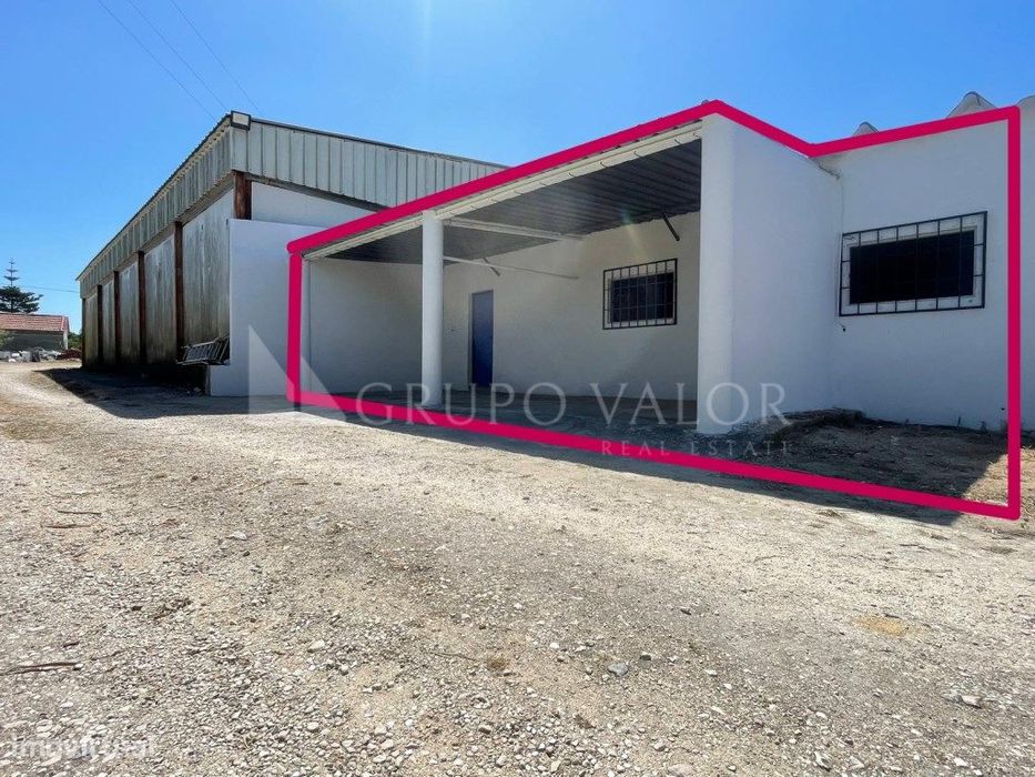 Armazém ou atelier em Assafora - São João das Lampas