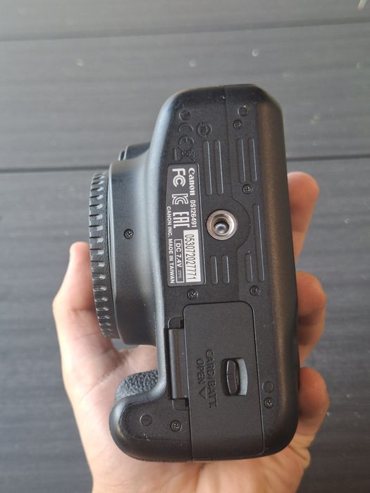 Canon 1200D - Como Nova