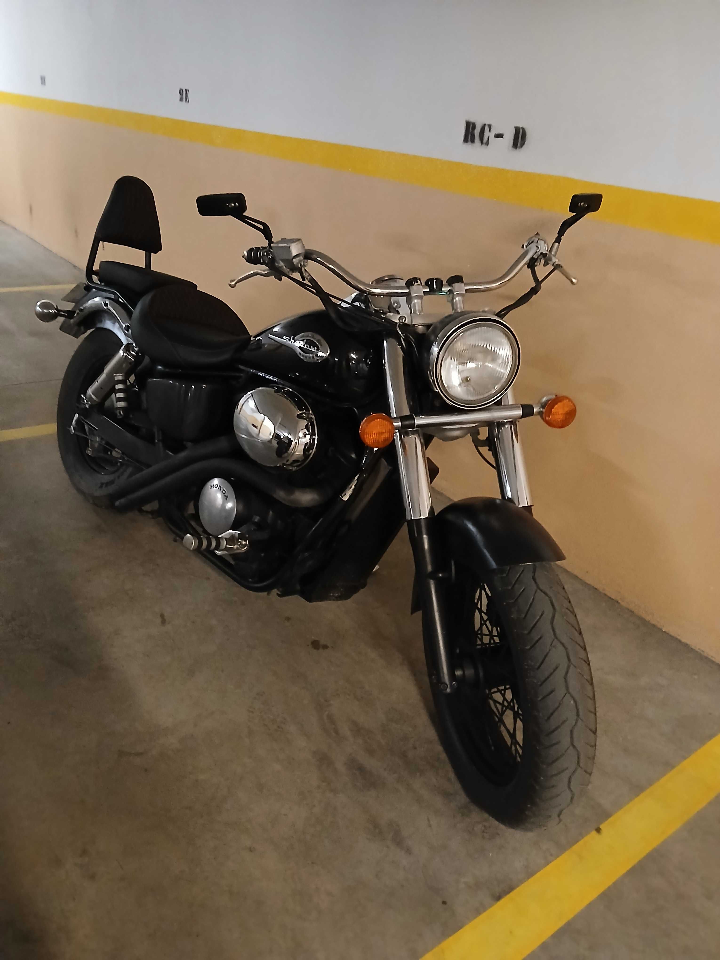 Honda Shadow 750